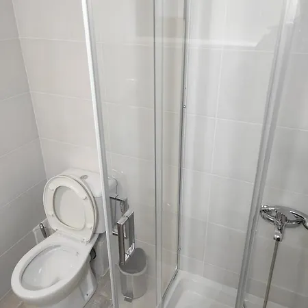 Panos Hause 3 게스트하우스 3*