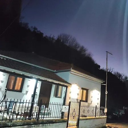 Panos Hause 3 招待所 卡斯特拉基翁